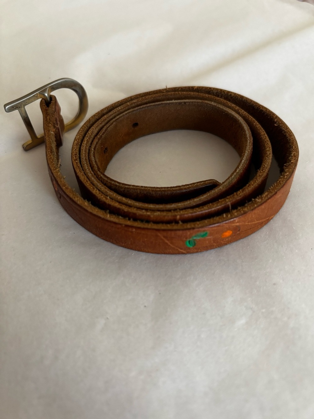 Vintage Tooled Leather Belt Flower Design Deep Brown 31” Long